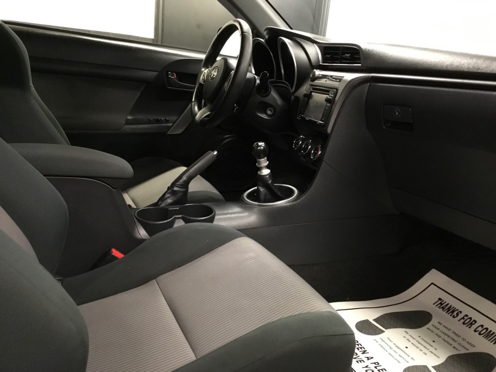 2015 Scion tC Base photo 27
