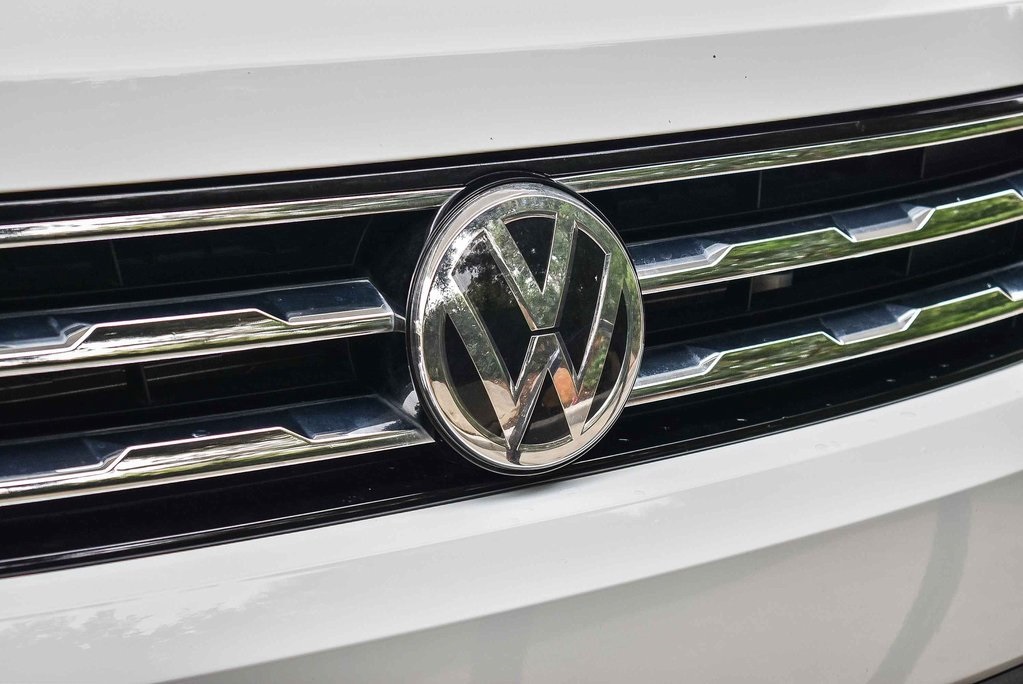2021 Volkswagen Tiguan SE photo 7