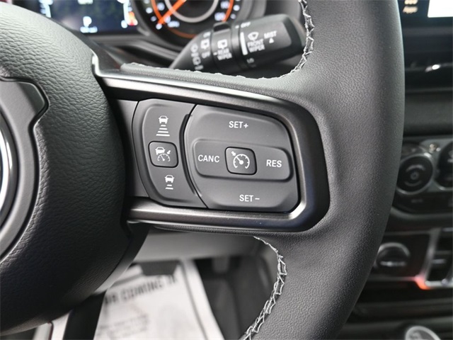 2025 Jeep Wrangler Sport S photo 17