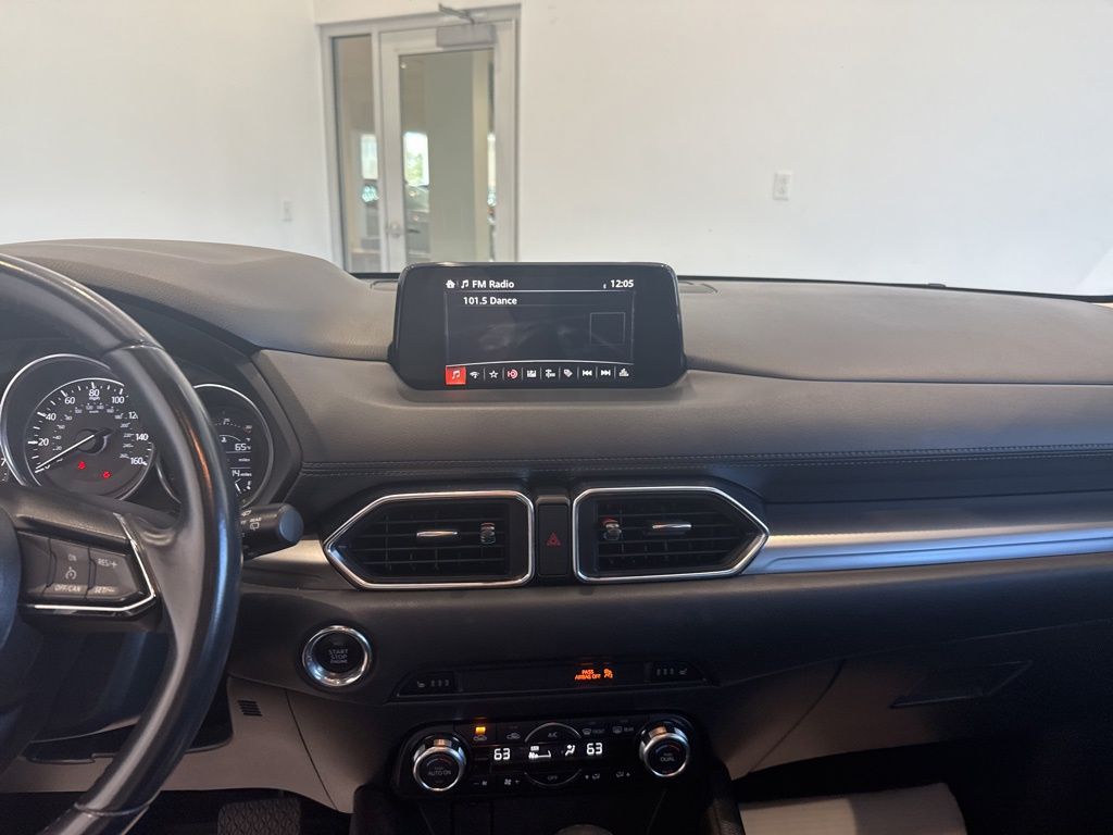 2017 Mazda CX-5 Touring photo 19