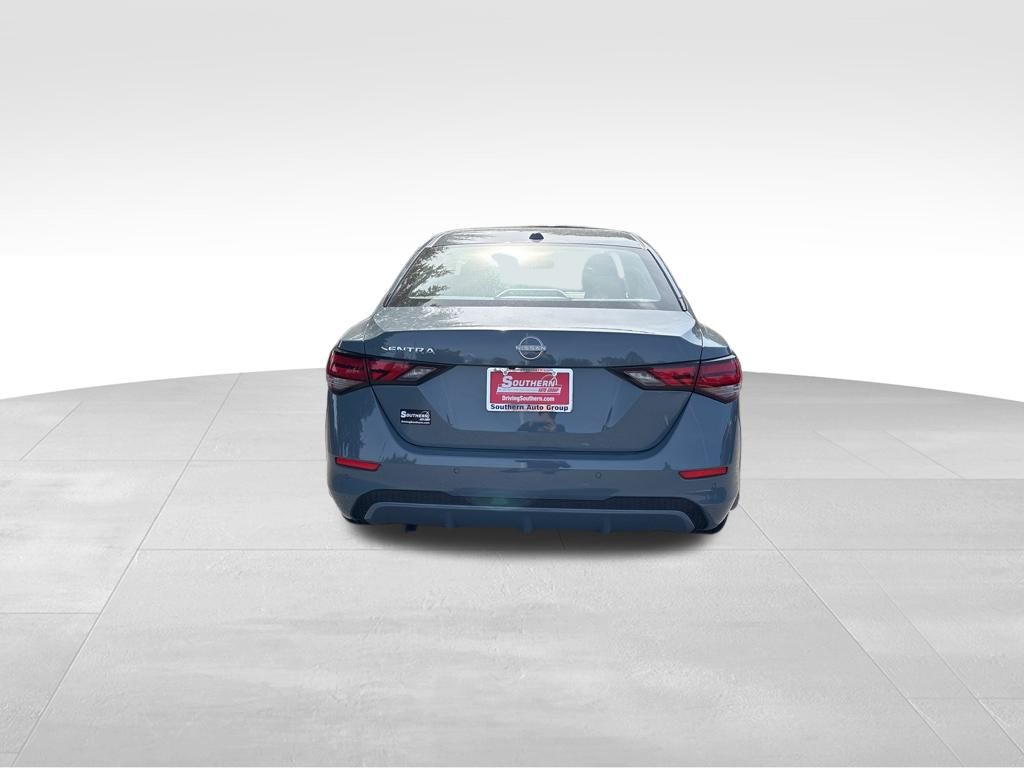 2025 Nissan Sentra SV photo 3