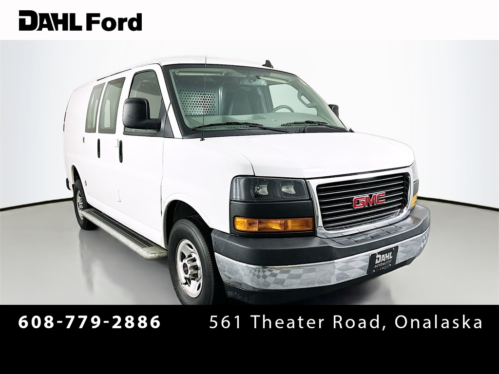2023 GMC Savana Cargo Work Van's photo