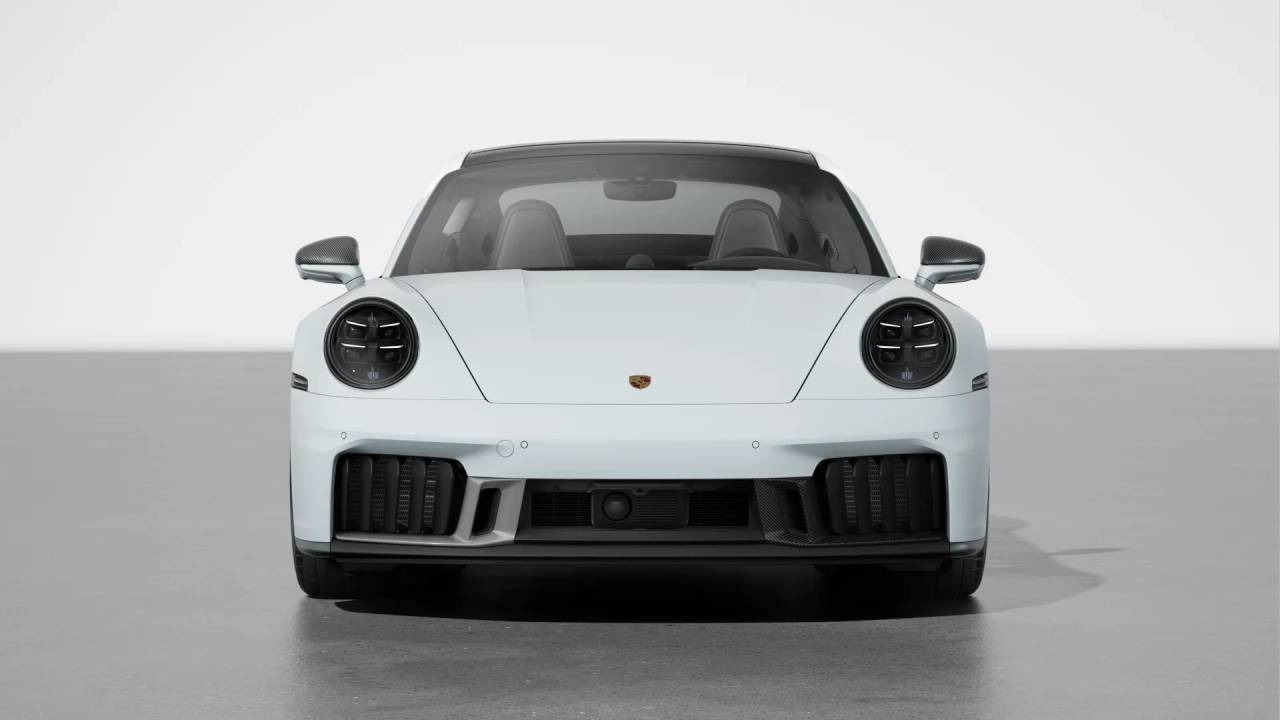 2026 Porsche 911 GTS photo 9