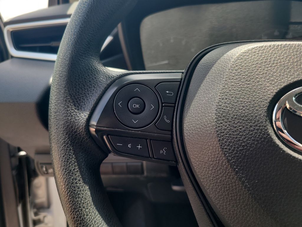 2023 Toyota Corolla LE photo 13