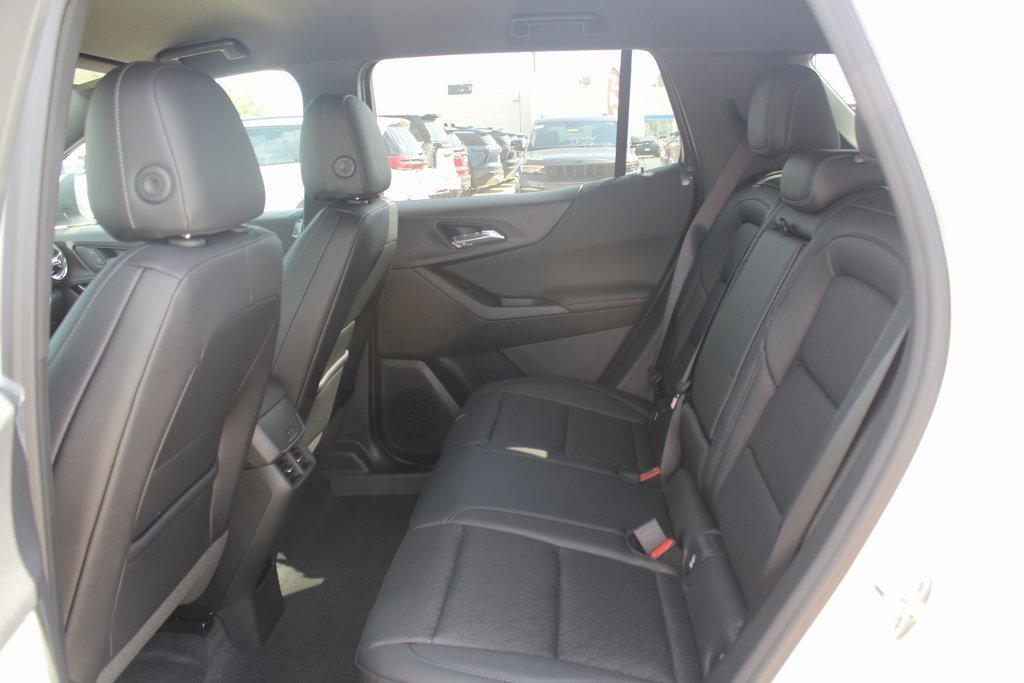 2026 Chevrolet Equinox LT photo 9