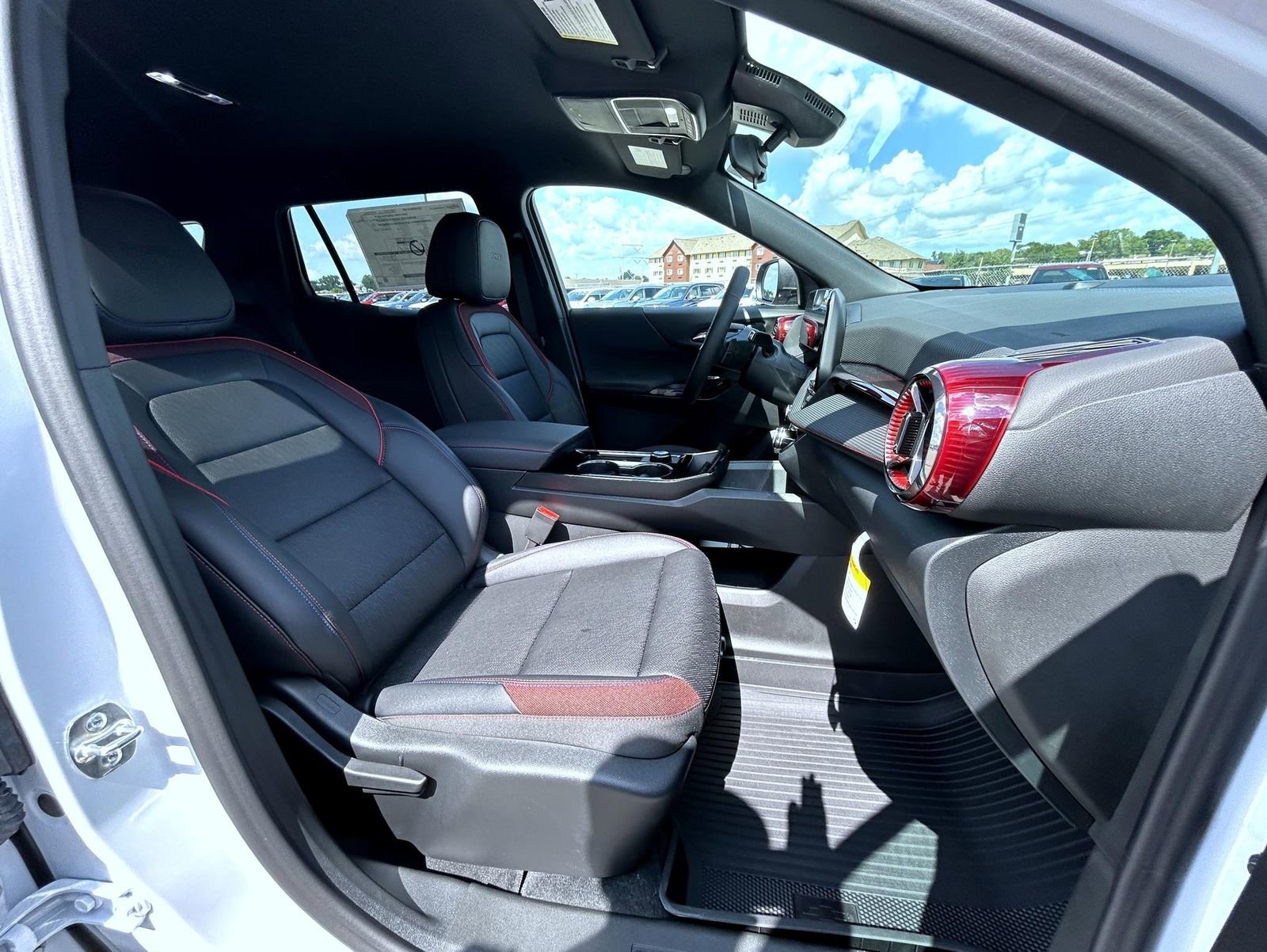 2026 Chevrolet Equinox RS photo 10