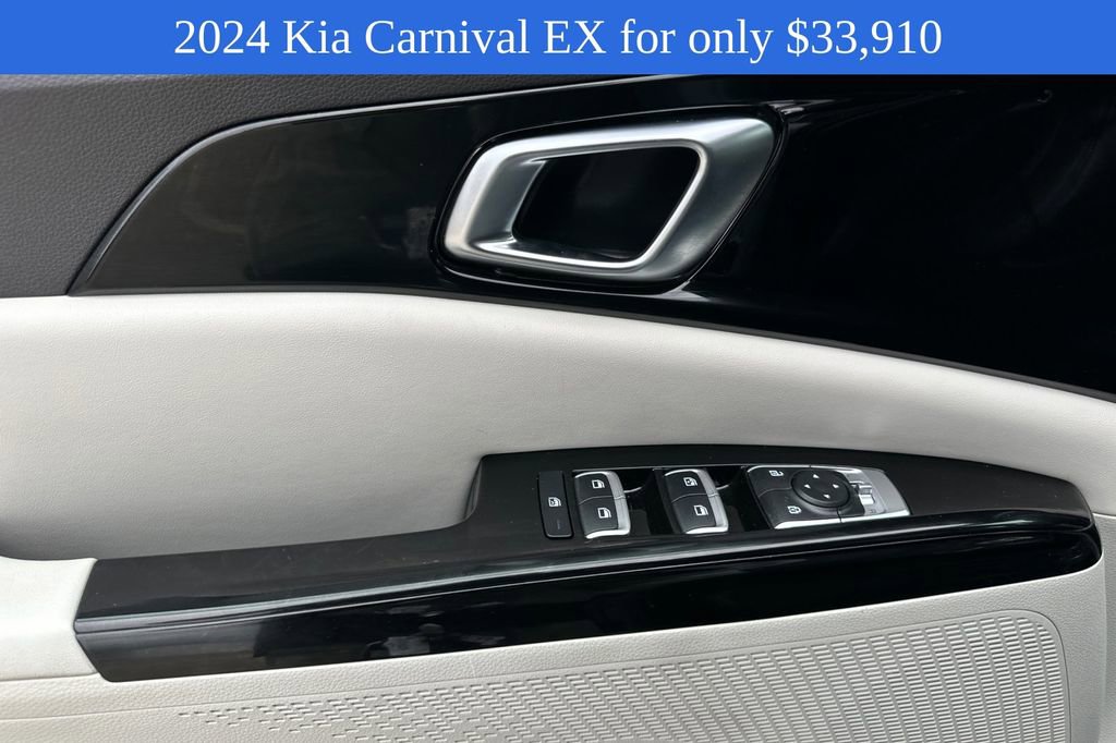 2024 Kia Carnival EX photo 11
