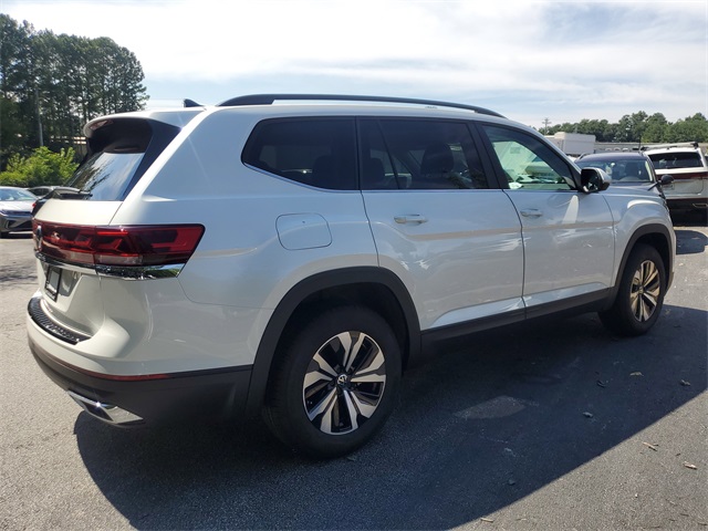2026 Volkswagen Atlas SE photo 4
