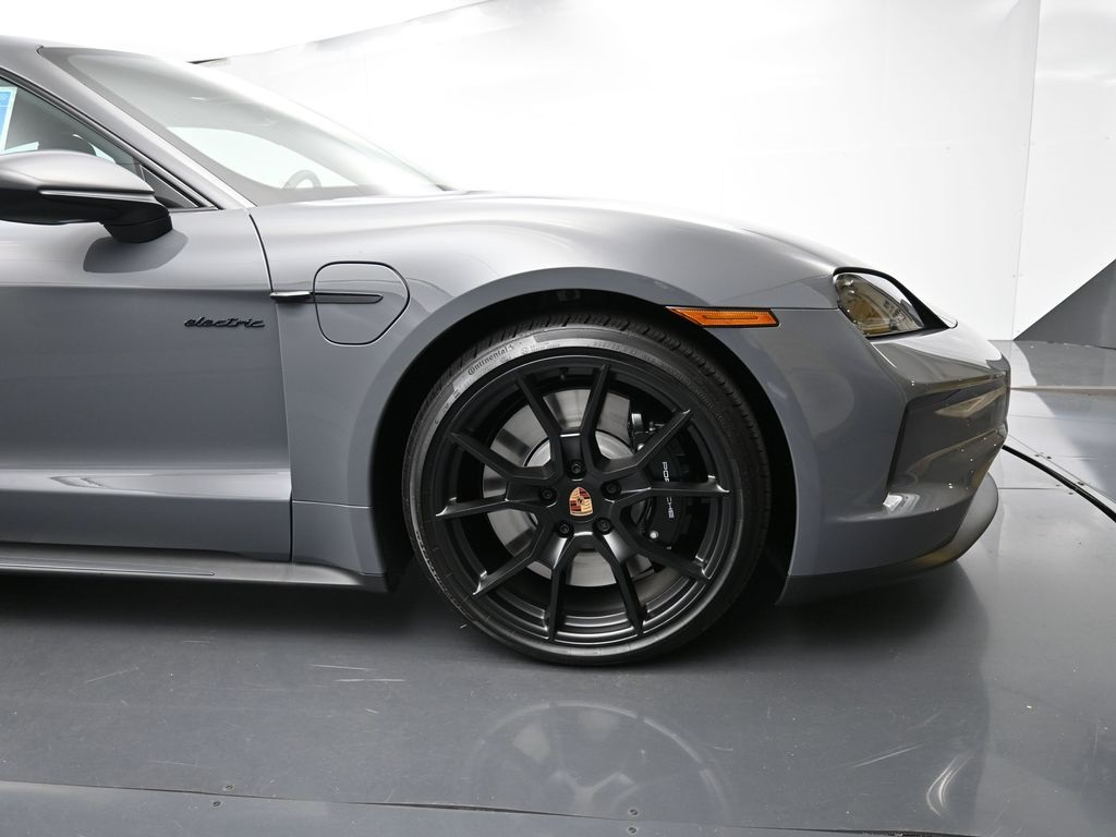 2026 Porsche Taycan Base 4 photo 18