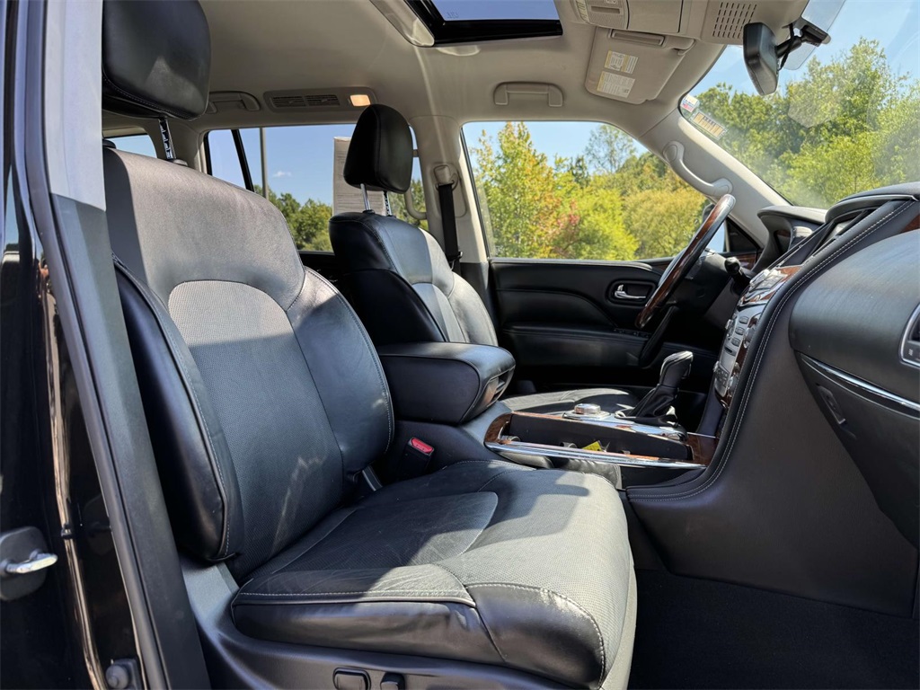 2019 Infiniti QX80 Luxe photo 14