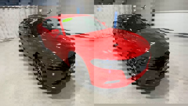 Used 2019 Dodge Charger SXT with VIN 2C3CDXJG4KH693406 for sale in Sioux Center, IA