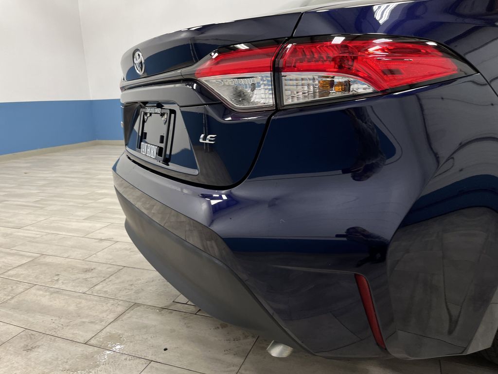 2024 Toyota Corolla LE photo 25