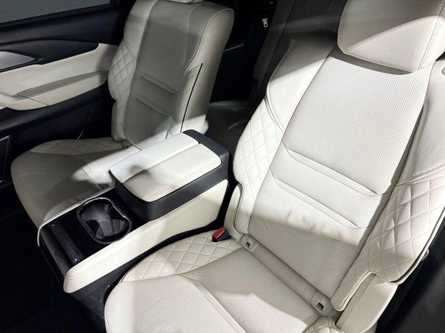 2022 Mazda CX-9 Signature photo 12
