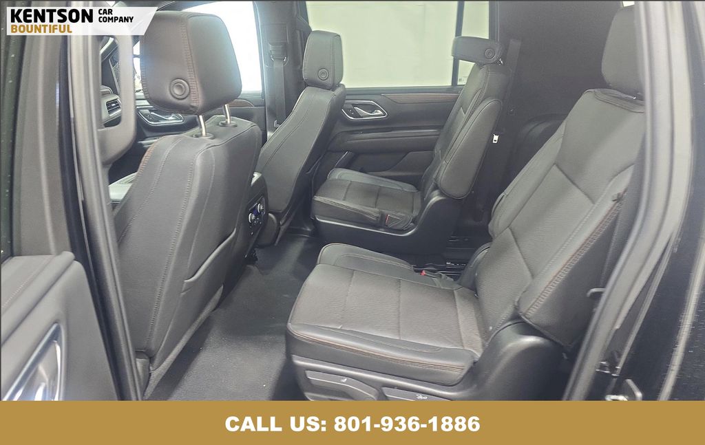 2024 Chevrolet Suburban High Country photo 4