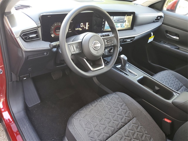 2025 Nissan Kicks SV photo 10