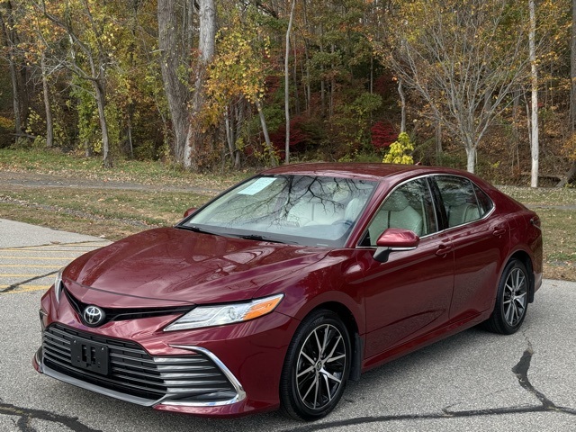 2022 Toyota Camry XLE's photo