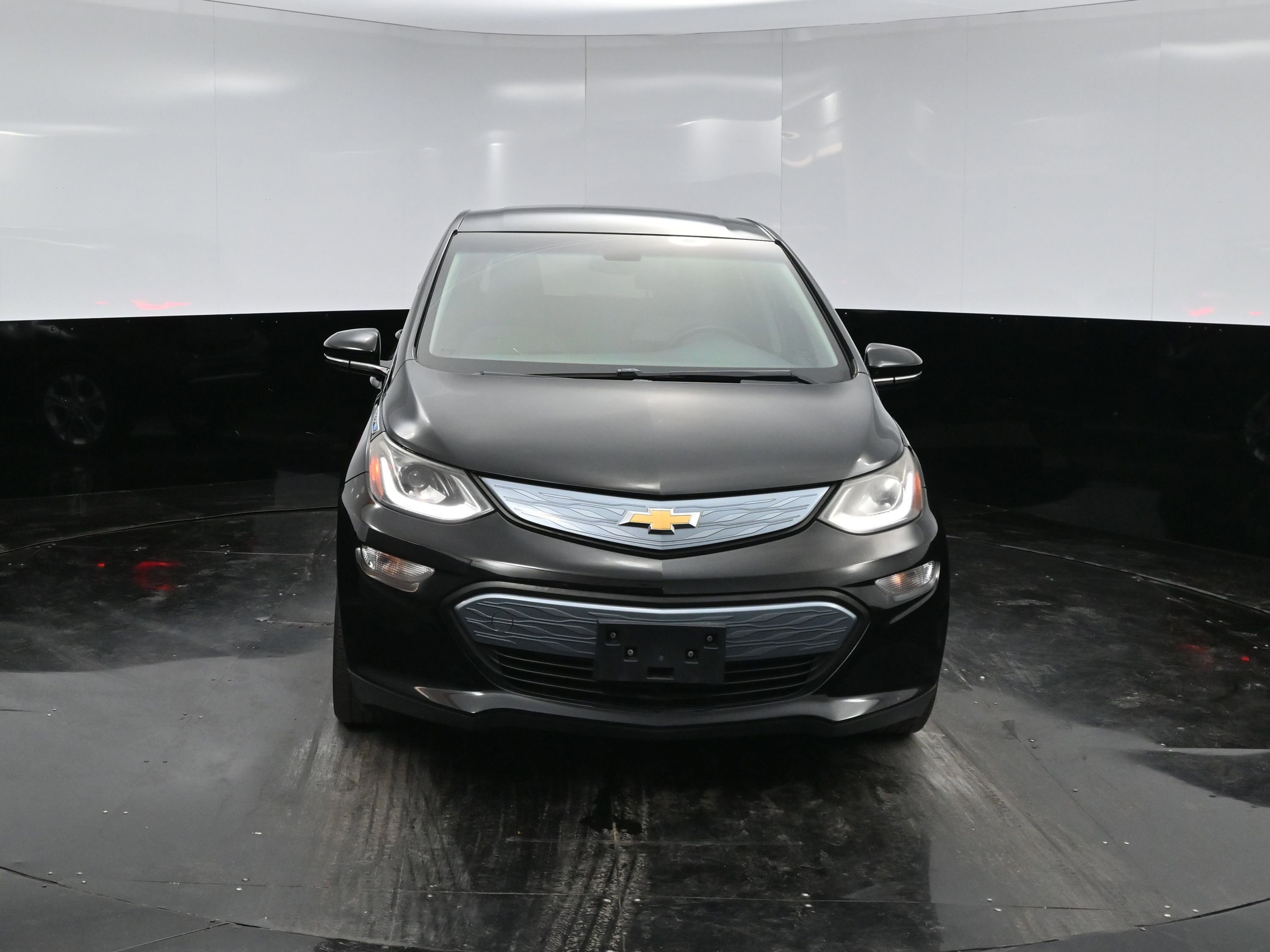 Used 2018 Chevrolet Bolt EV LT with VIN 1G1FW6S0XJ4117290 for sale in Culver City, CA