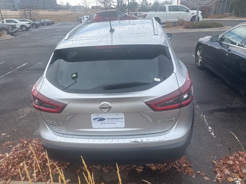 2022 Nissan Rogue Sport SV photo 3