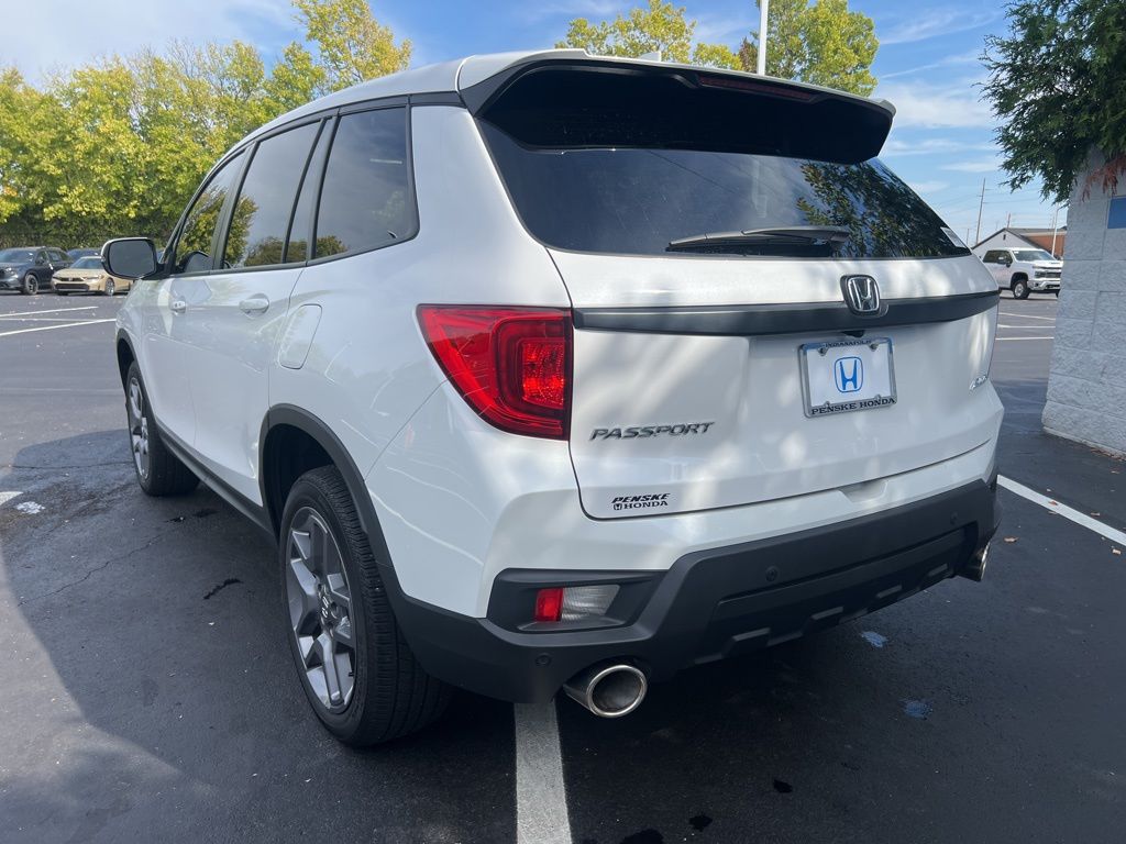 2023 Honda Passport EX-L photo 3