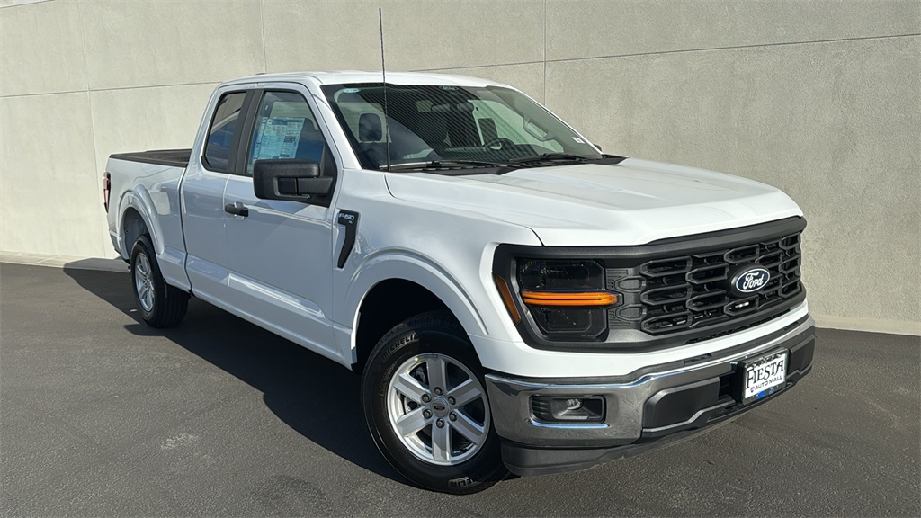 2025 Ford F-150 XL's photo