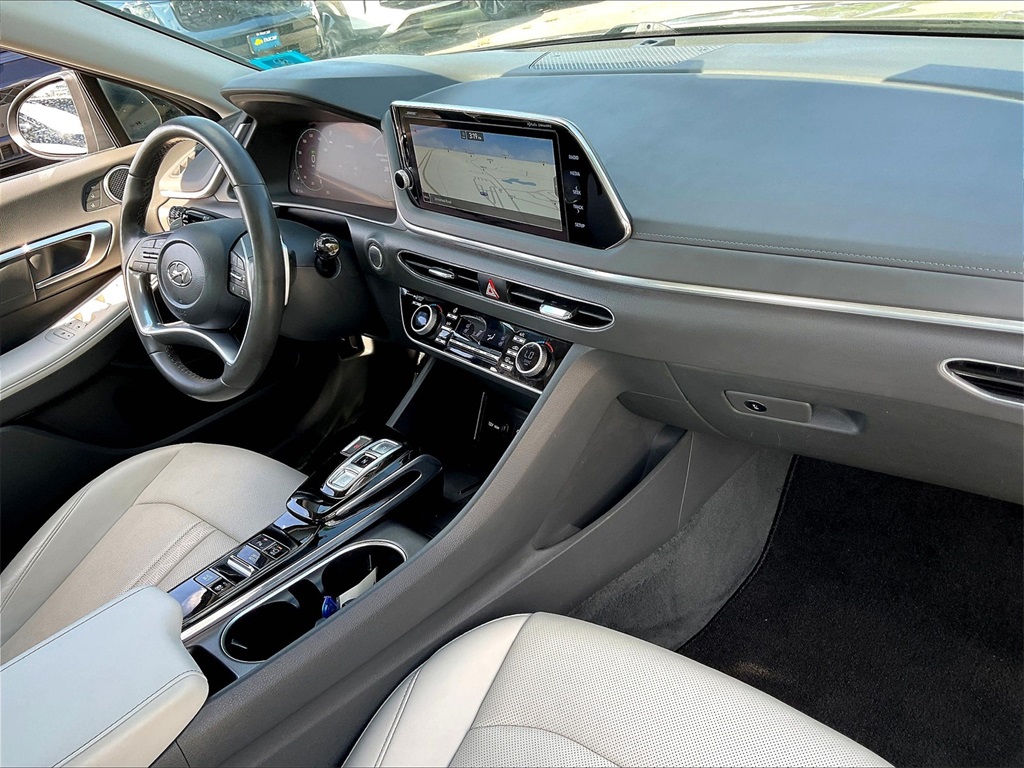 2022 Hyundai Sonata Hybrid Limited photo 13