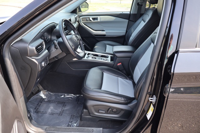 2022 Ford Explorer XLT photo 11