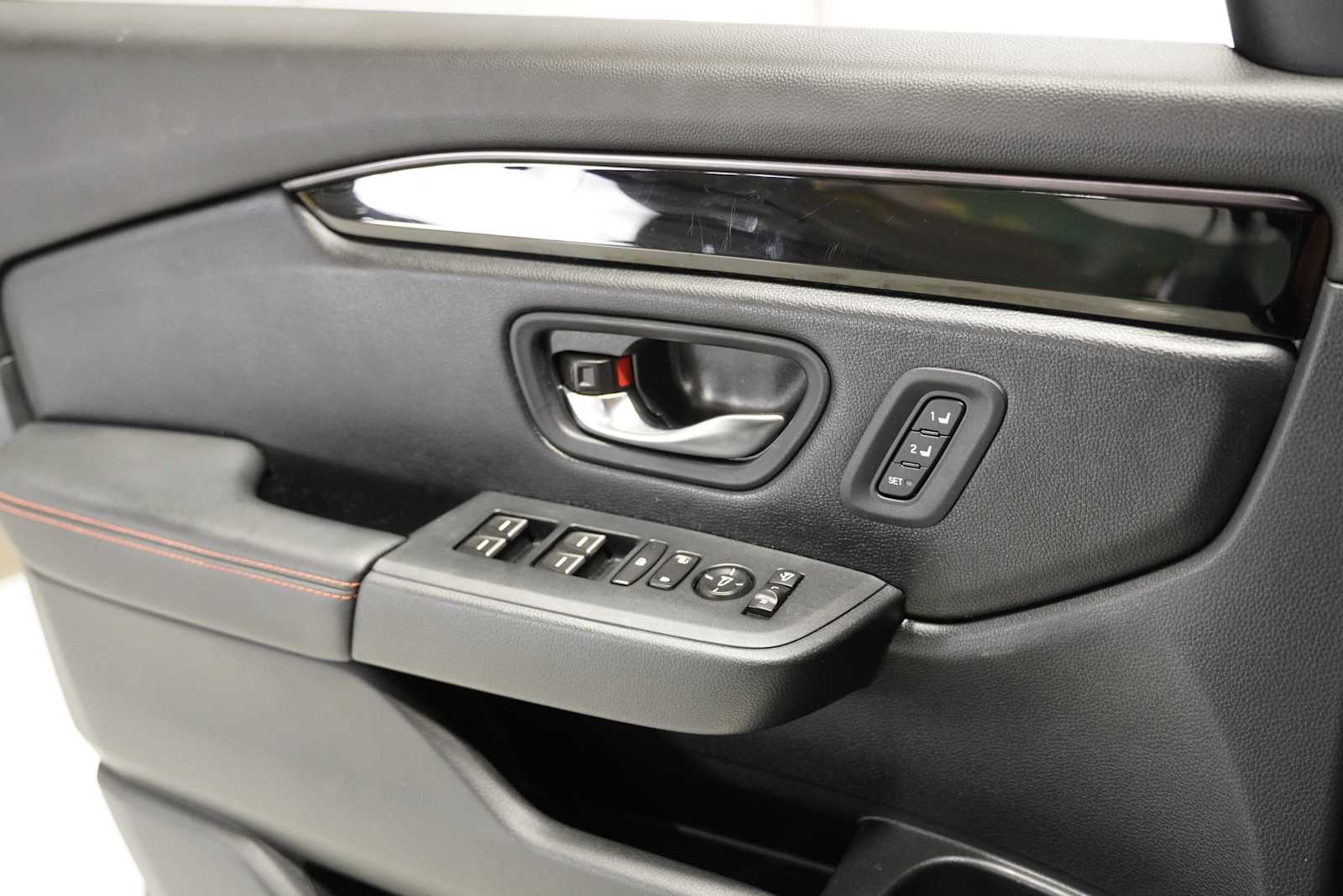 2024 Honda Pilot TrailSport photo 12