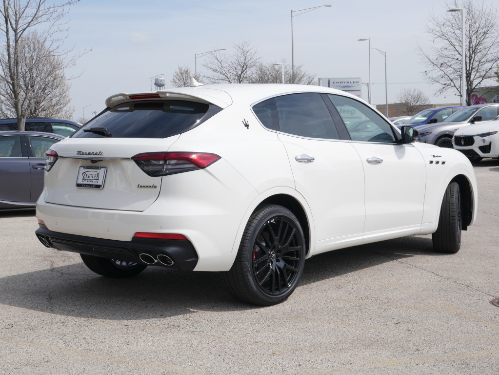 2024 Maserati Levante Modena photo 8