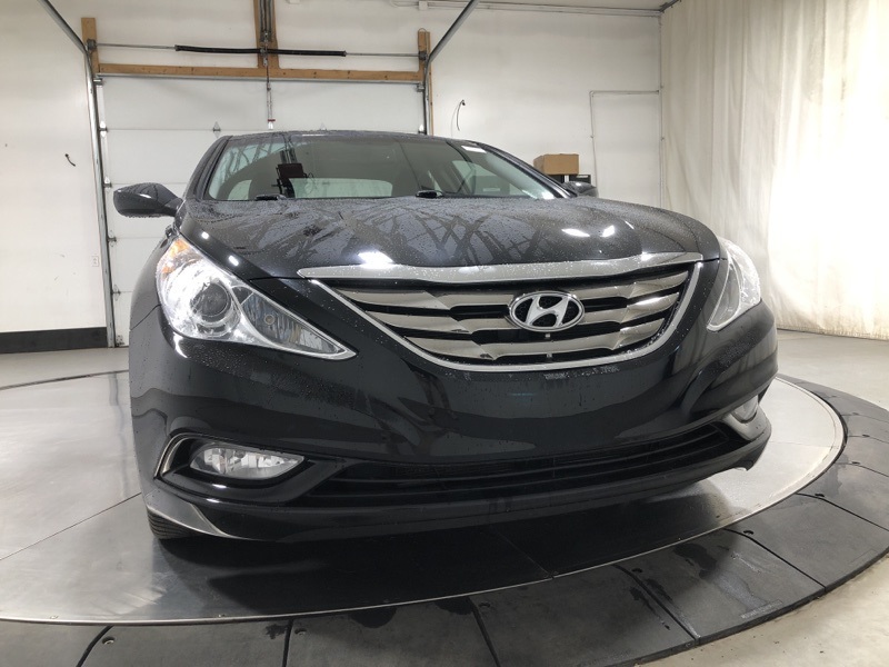 2013 Hyundai Sonata SE photo 2