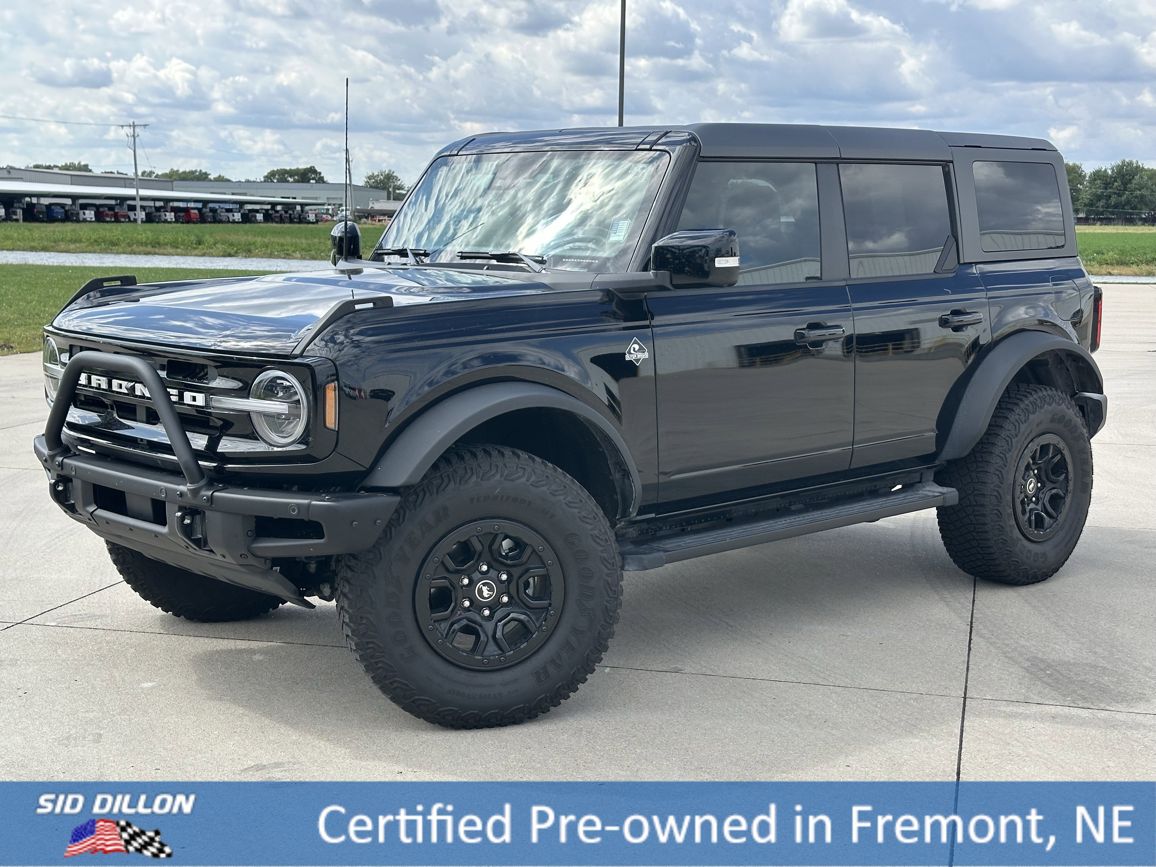 2024 Ford Bronco 4-Door Outer Banks's photo