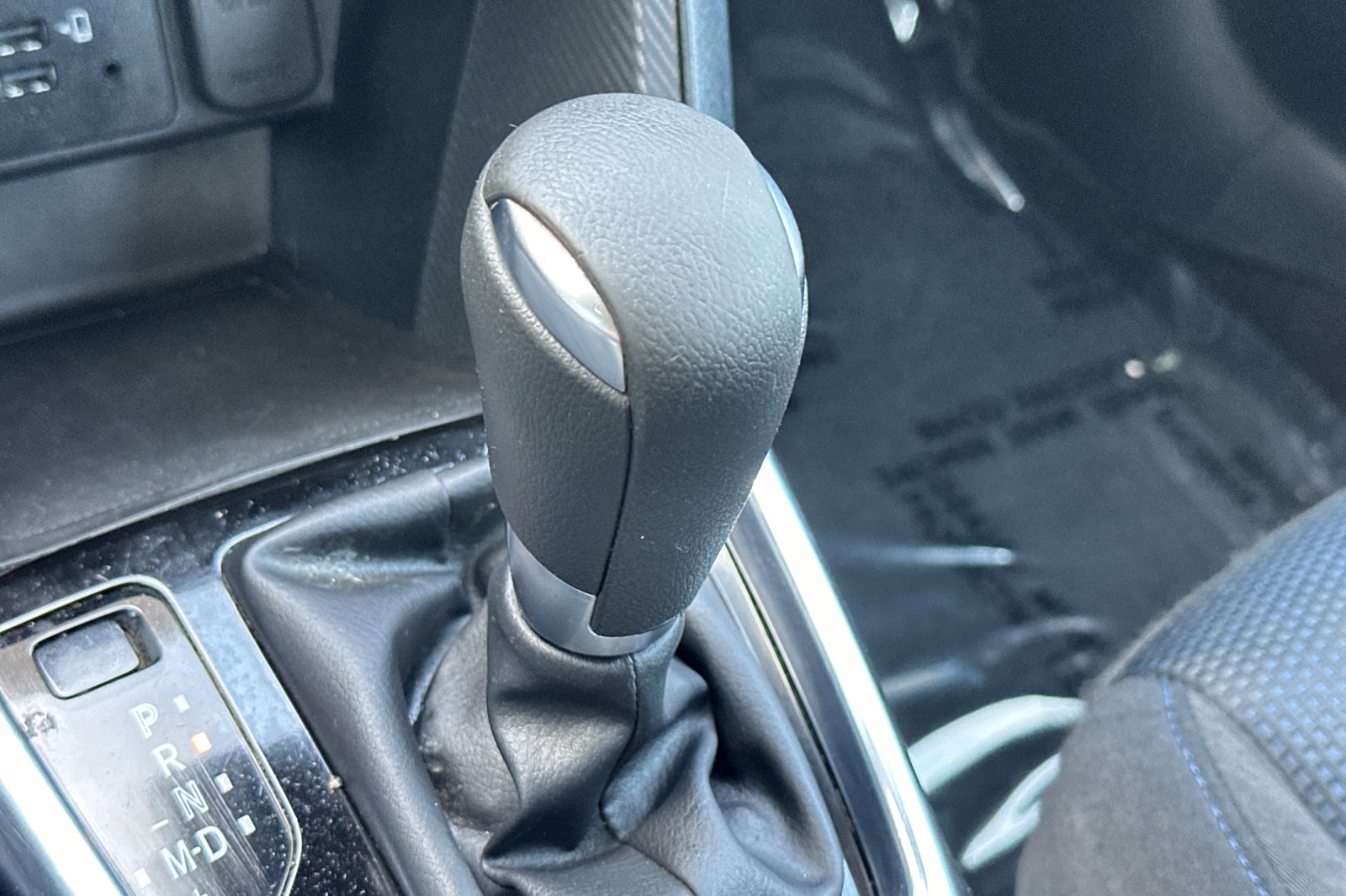 2020 Toyota Yaris LE photo 21