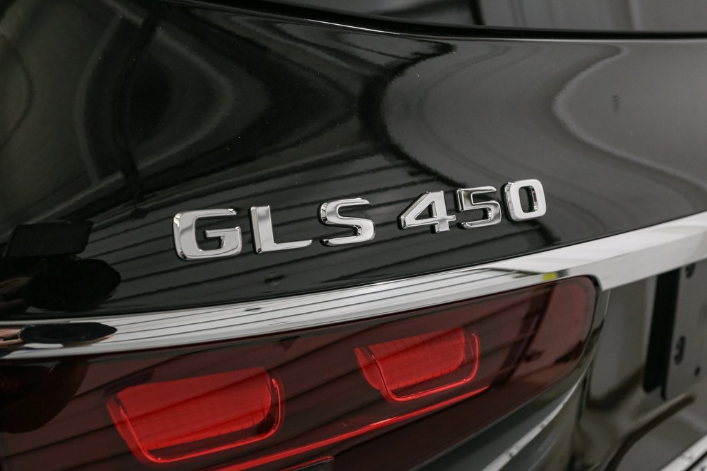 2025 Mercedes Benz GLS 450 4MATIC photo 8
