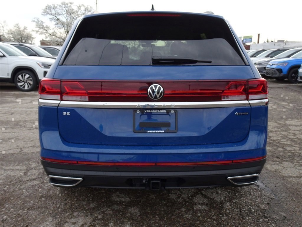 2025 Volkswagen Atlas SE Technology photo 3
