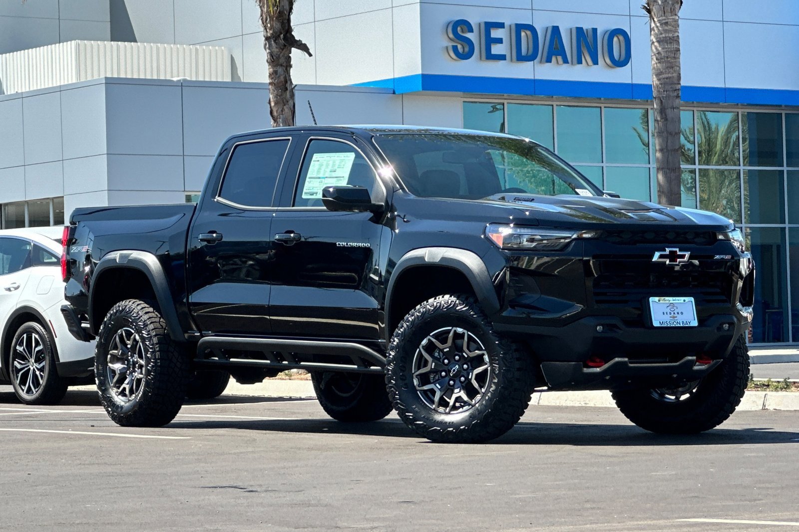 2026 Chevrolet Colorado ZR2 photo 2