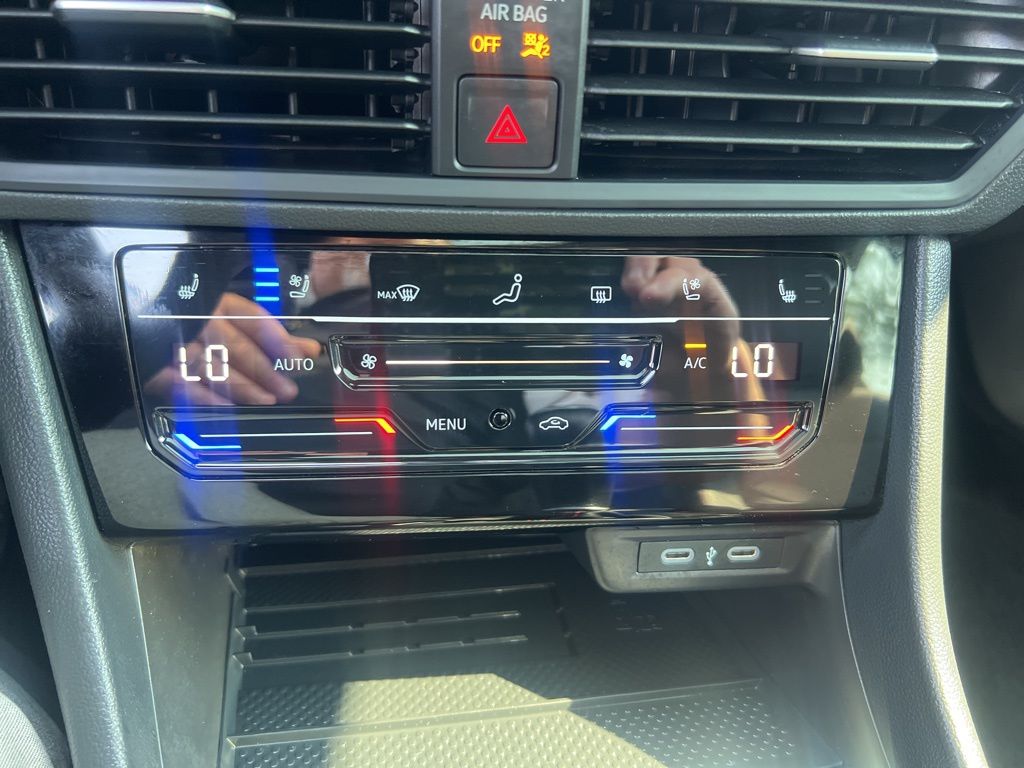 2025 Volkswagen Jetta GLI 2.0T Autobahn photo 45