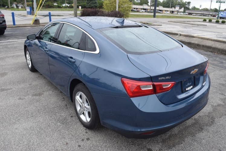 2024 Chevrolet Malibu 1LT photo 5