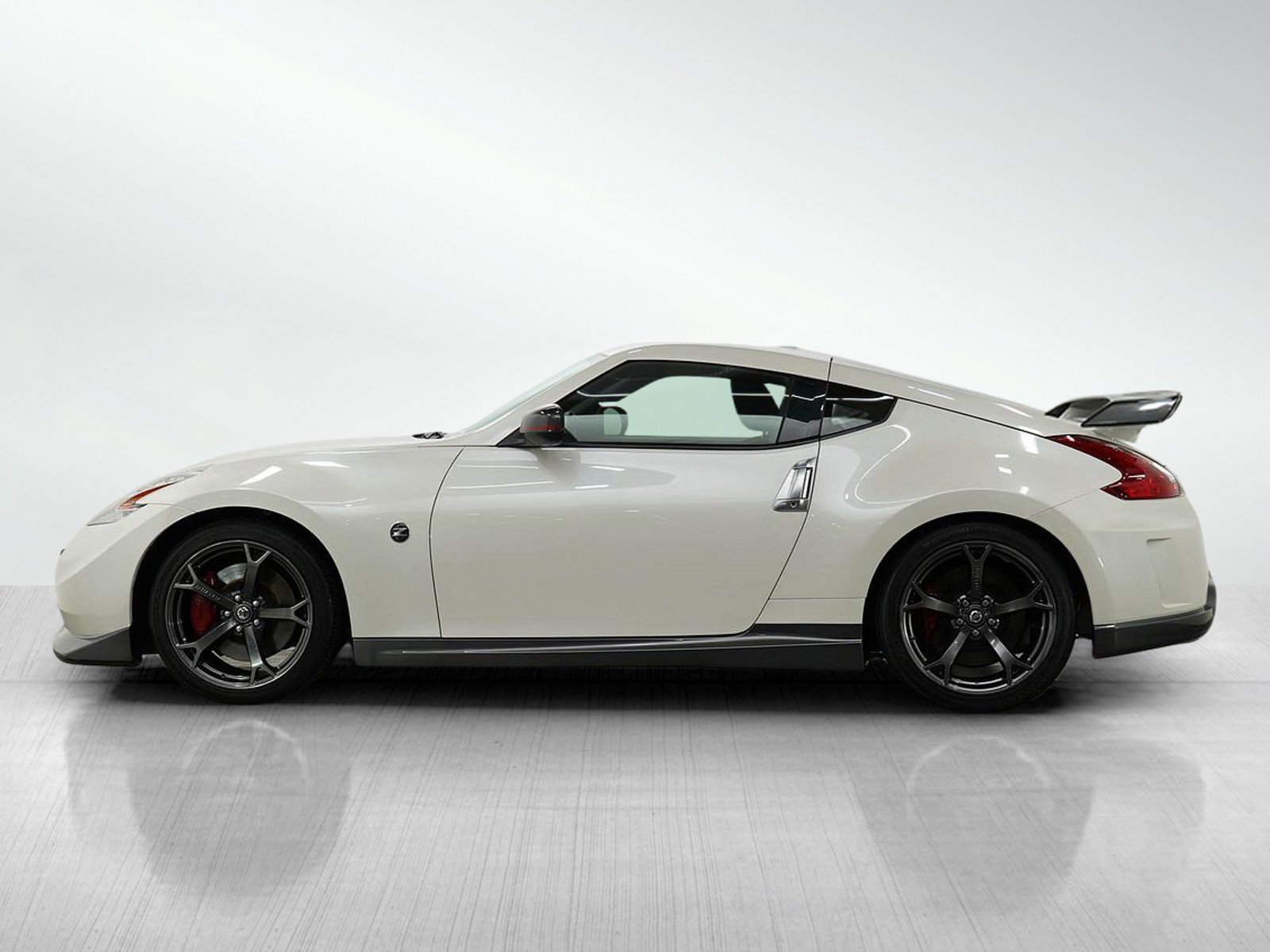 Used 2014 Nissan 370Z Coupe NISMO with VIN JN1AZ4EH9EM630862 for sale in Bloomington, Minnesota