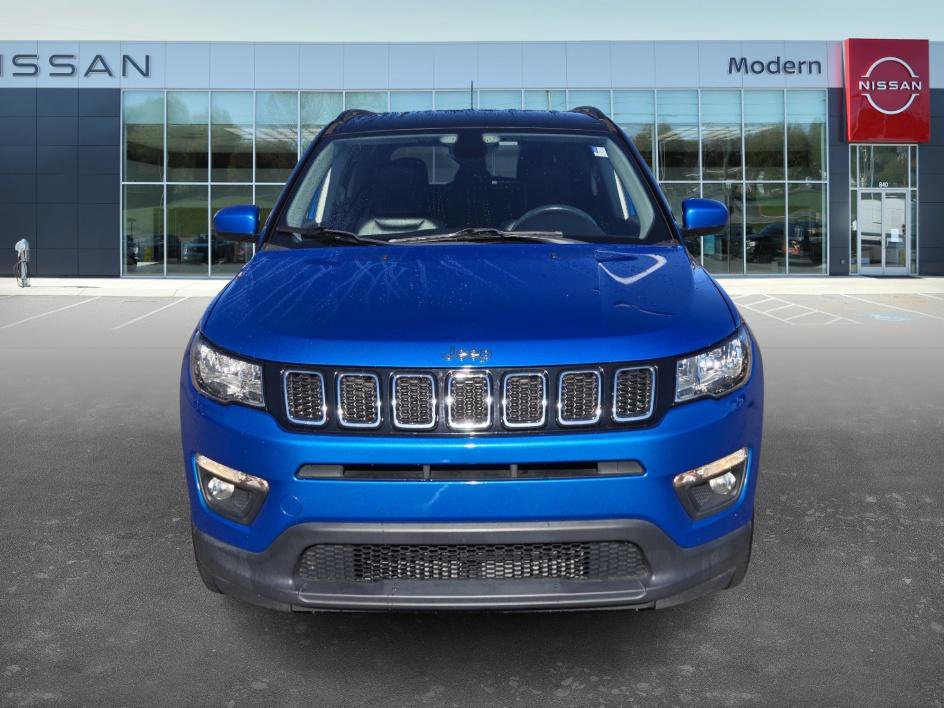 2018 Jeep Compass Latitude photo 2