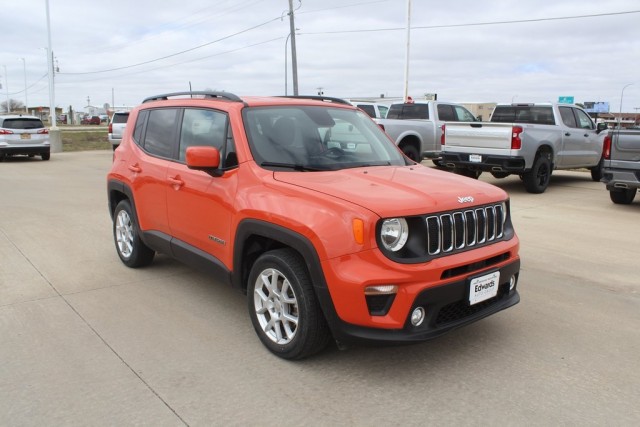 PRE-OWNED 2019 JEEP RENEGADE LATITUDE