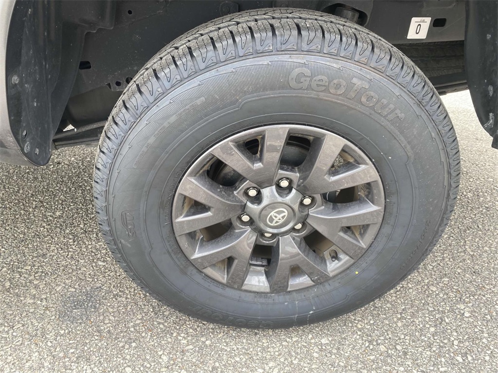 2022 Toyota Tacoma SR5 photo 7