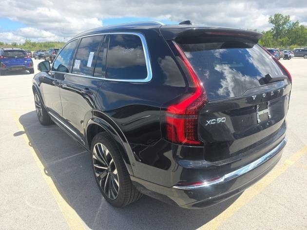 2025 Volvo XC90 Plus photo 3