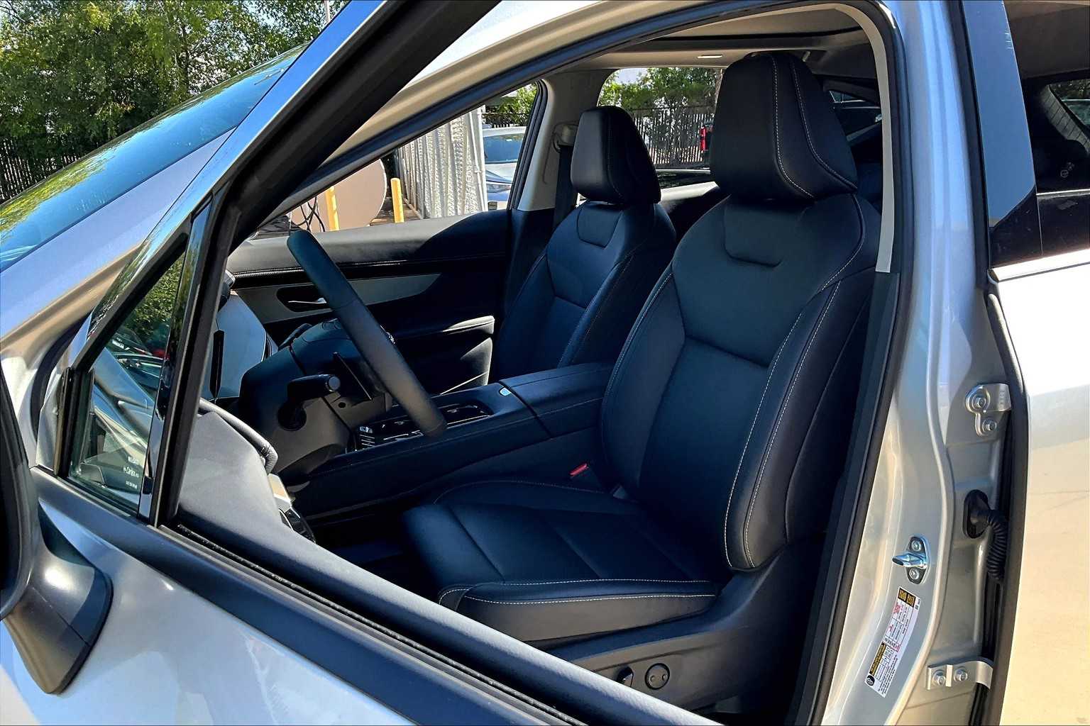 2025 Nissan Murano SL photo 3