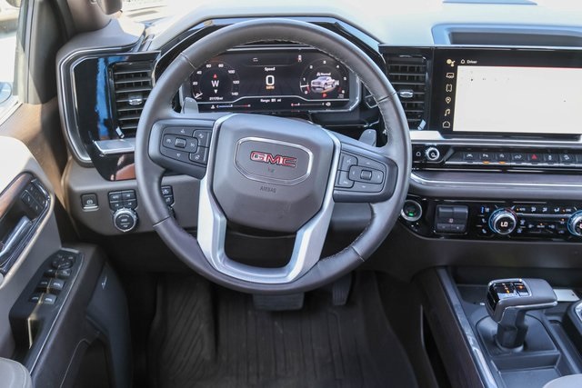 Used 2024 White GMC SLT image 24