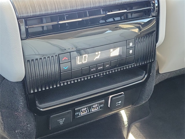 2023 Jeep Wagoneer Series II Limited photo 11