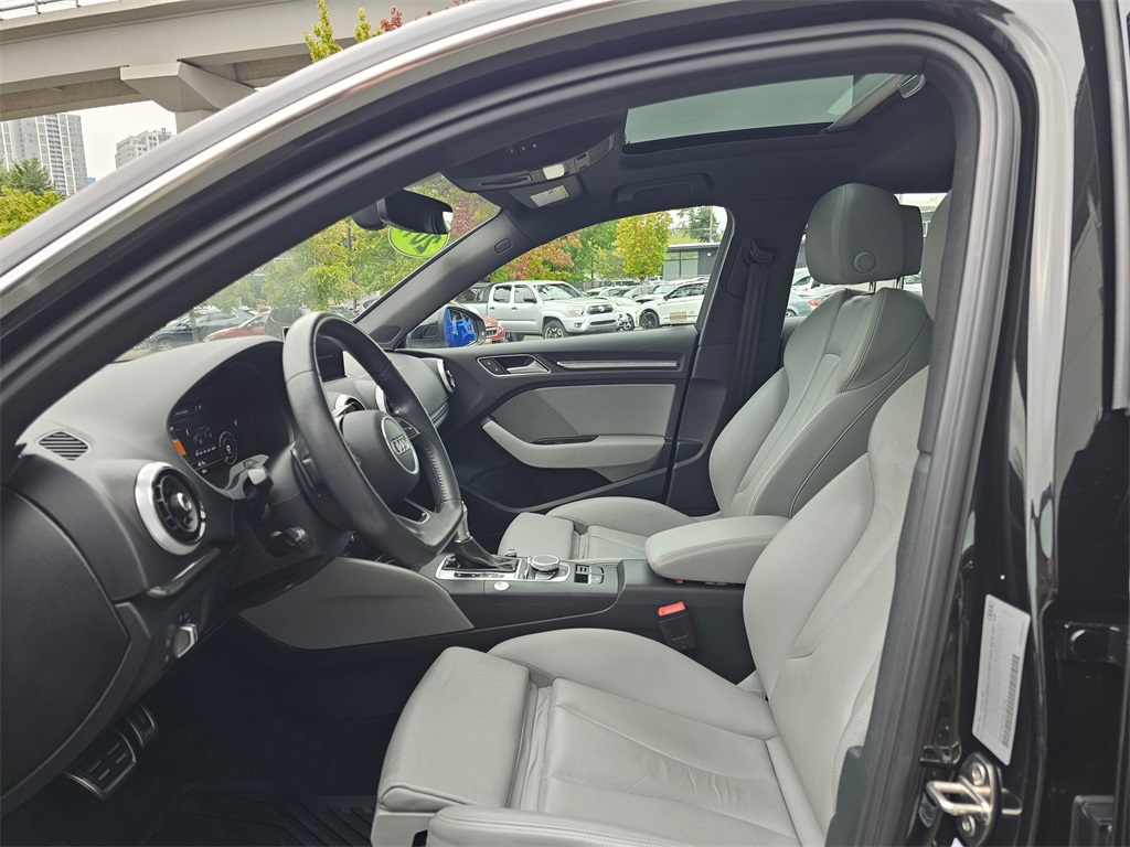 2017 Audi A3 E-tron Premium Plus photo 22