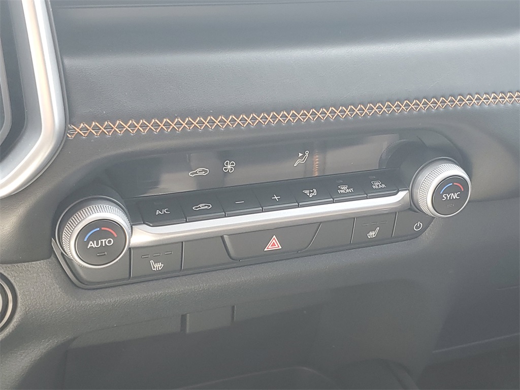 2025 Mazda CX-50 Premium photo 22
