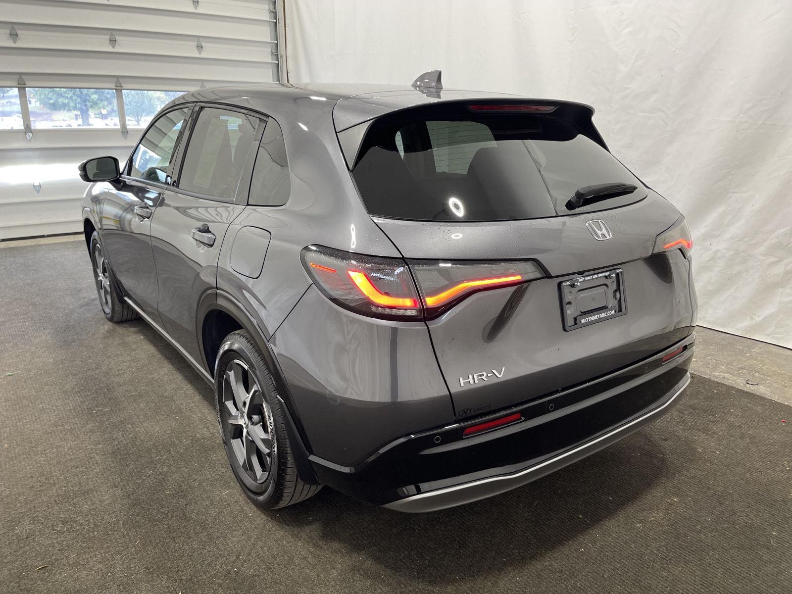 2024 Honda HR-V EX-L photo 6