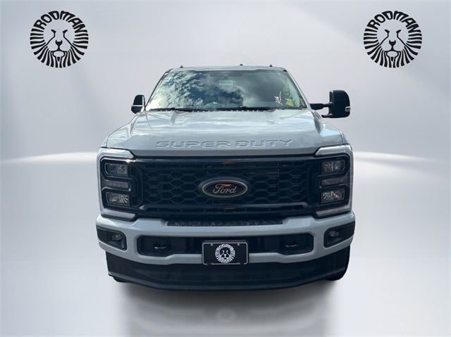 2026 Ford F-250 XLT photo 2