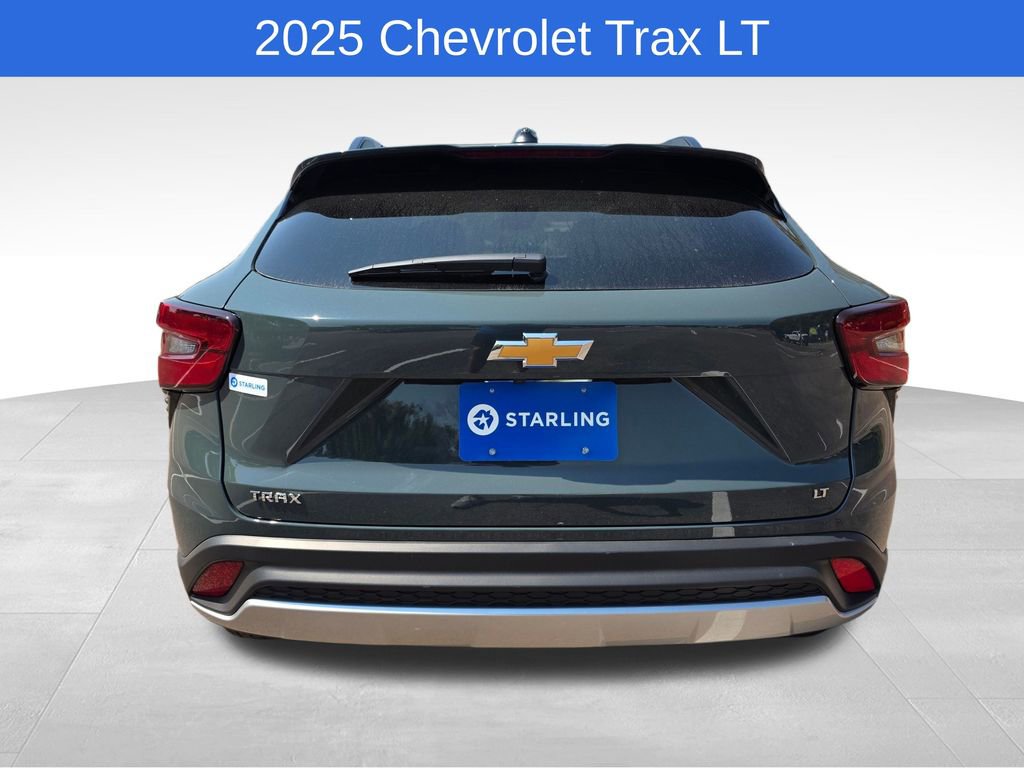 2025 Chevrolet Trax LT photo 4