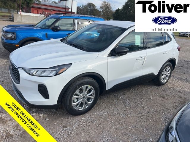 2026 Ford Escape Active's photo